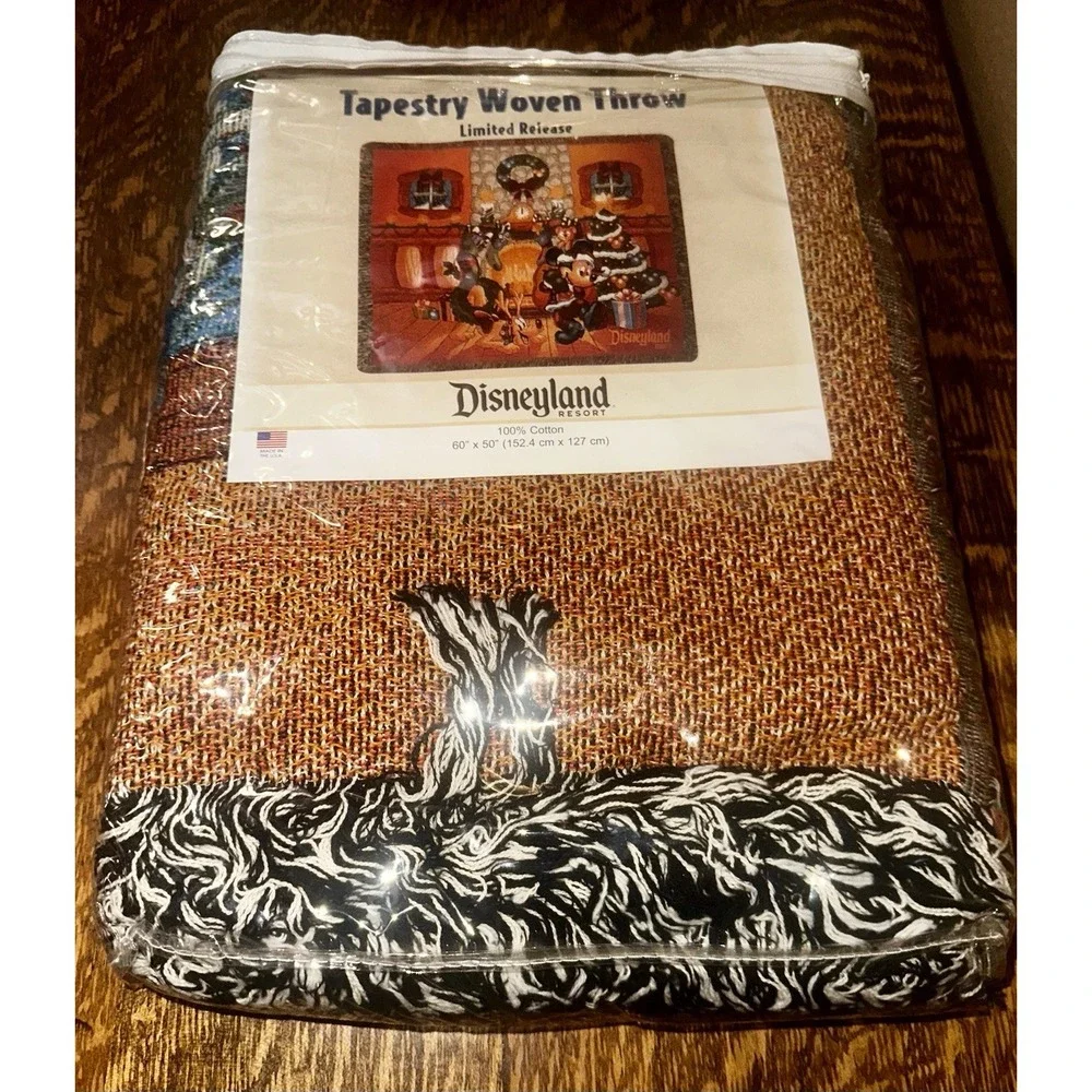 NEW Old Disneyland Resort Christmas Tapestry Woven Throw Blanket Limited Release